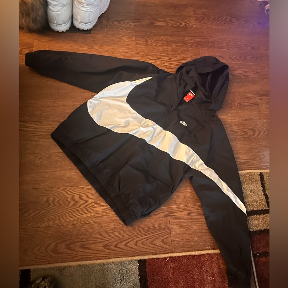 Nike pullover windbreaker